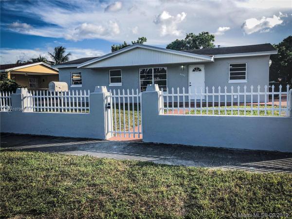 Carol City Gardens, 4440 NW 207th Dr, Miami Gardens, Florida 33055, image 2