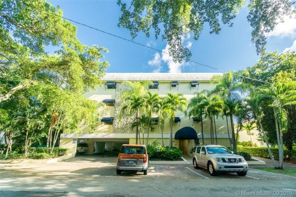 Villa Santander, 427 Santander Ave #203, Coral Gables, Florida 33134, image 2