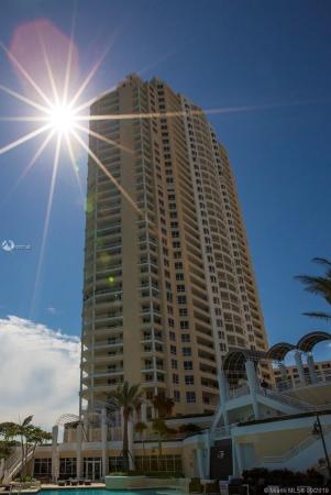 Three Tequesta Point, 848 Brickell Key Dr #2602, Miami, Florida 33131, image 2