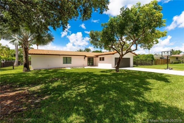 Pine Needle Estates, 10301 SW 121st St, Kendall, Florida 33176, image 2