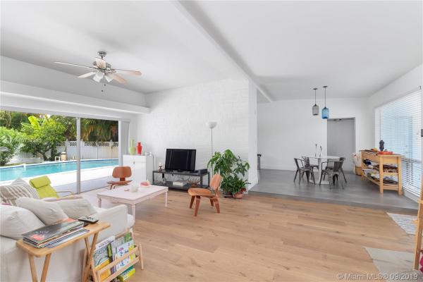 485 NE 114th St, Unincorporated Dade County, Florida 33161, image 2