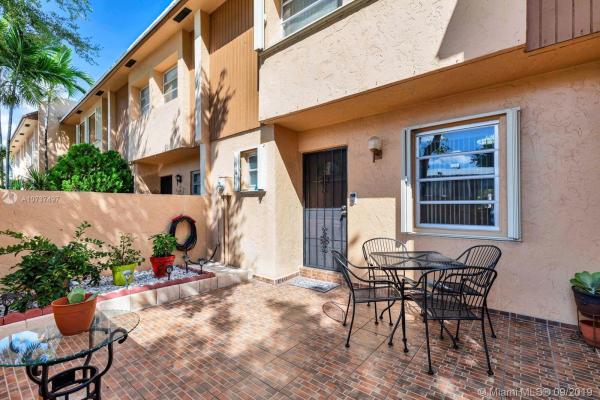 Lakes Village, 14123 SW 66th St #E2, Kendale Lakes, Florida 33183, image 2