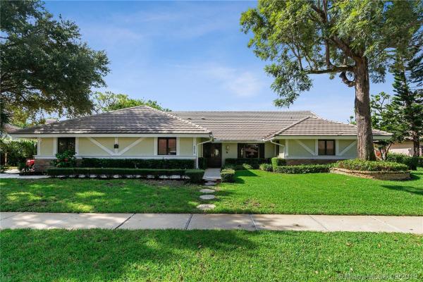 Woodfield Hunt Club, 3010 Saint James Dr, Boca Raton, Florida 33434, image 2