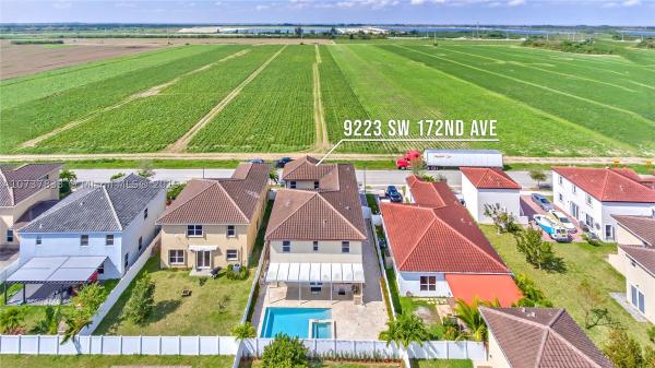 Kendall Commons Residential, 9223 SW 172nd Ave, The Hammocks, Florida 33196, image 3