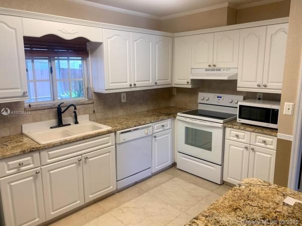 Gabriella South, 7658 NW 182nd Ln #506, Country Club, Florida 33015, image 2