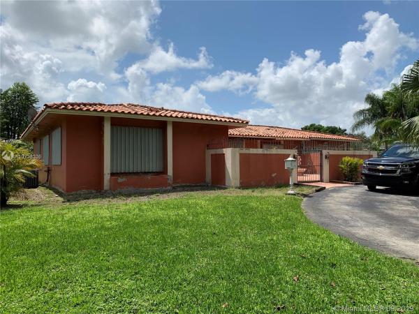 Pine Shore, 11480 SW 128th St, Three Lakes, Florida 33176, image 2