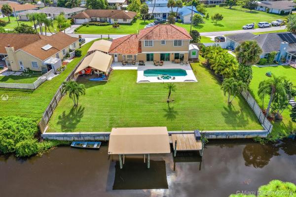 121 NE Naranja Ave, Florida 34983, image 2