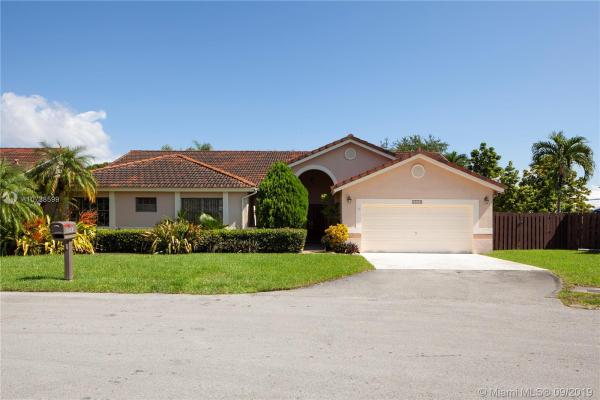 The Mansions, 15053 SW 43rd Ln, Kendall West, Florida 33185, image 2