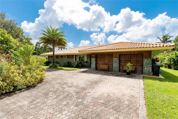 720 Nightingale Ave, Miami Springs, Florida 33166, image 2