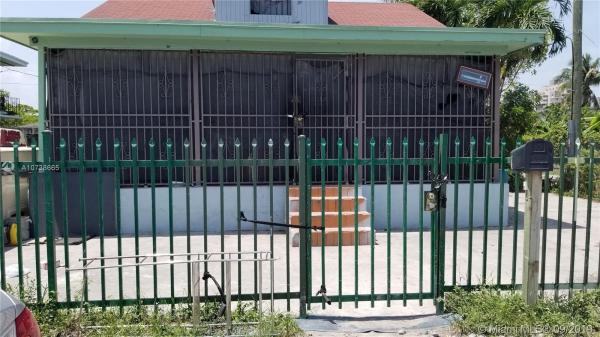 Rose Lawn Park, 147 NE 75th St, Miami, Florida 33138, image 2
