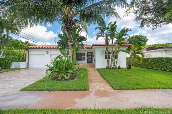 Coral Gables Country Club, 1559 Trevino Ave, Coral Gables, Florida 33134, image 2