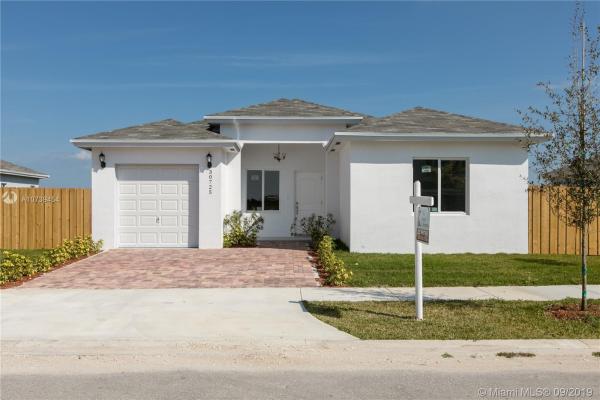 Graceland Estates North, 30665 SW 158th Path, Leisure City, Florida 33033, image 2