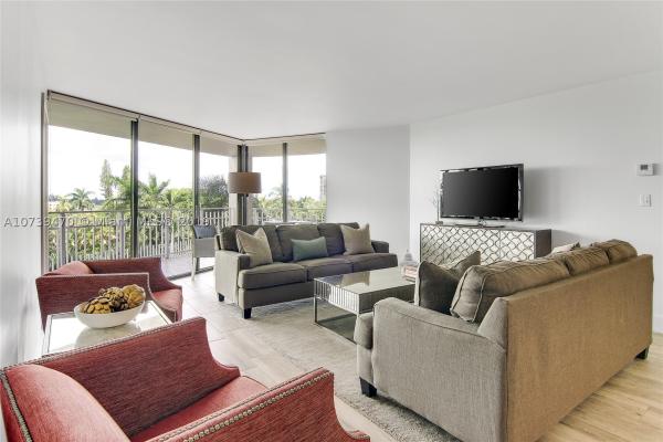 1000 Quayside Ter #603, Unincorporated Dade County, Florida 33138, image 1