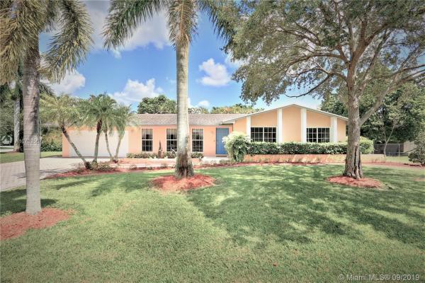 Pine Shore, 12935 SW 109th Pl, Kendall, Florida 33176, image 2