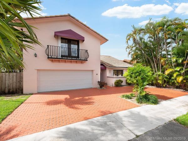 Endas Villas, 10100 SW 26th St, Tamiami, Florida 33165, image 2