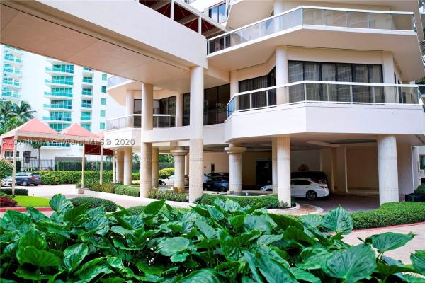 The Landmark, 20185 E Country Club Dr #901, Aventura, Florida 33180, image 3