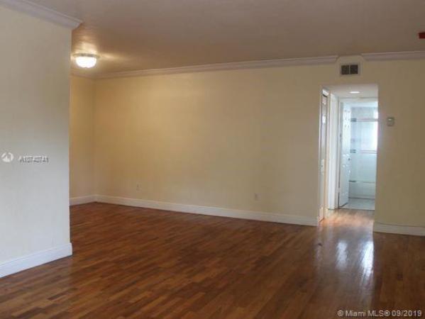 1460 NE 169th St #305, Unincorporated Dade County, Florida 33162, image 2