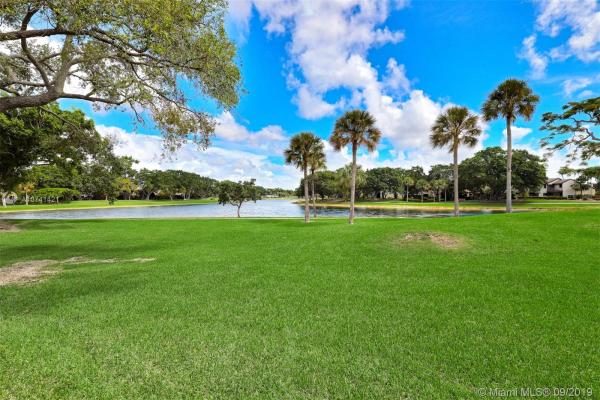 Oak Lake At The Hammocks, 15041 SW 96th Ter, The Hammocks, Florida 33196, image 2