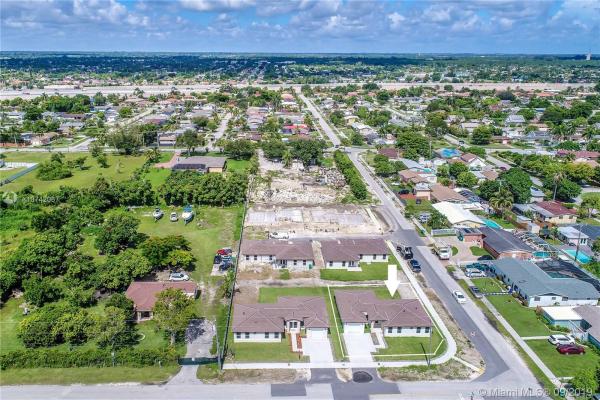 Glendolyn, 18000 SW 110th Ave, West Perrine, Florida 33157, image 2