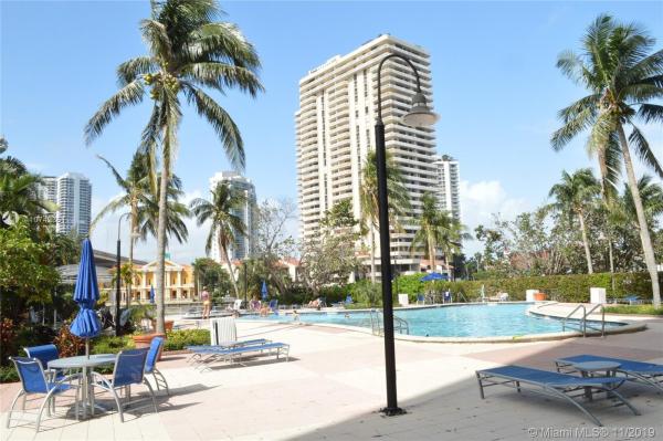 Oceanview A, 19390 Collins Ave #324, Sunny Isles Beach, Florida 33160, image 2