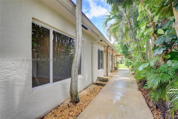 Villas Of Monterey At Indian Spring, 5534 Ainsley Ct, Boynton Beach, Florida 33437, image 2