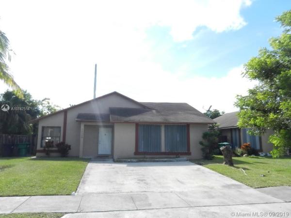 Pine Needles East Homes, 30200 SW 161st CT, Leisure City, Florida 33033, image 2