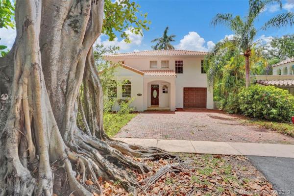 Coral Gables Residential, 1016 Almeria Ave, Coral Gables, Florida 33134, image 2