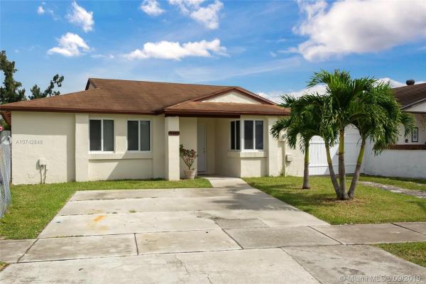 South Miami Lakes, 12313 SW 195th Ter, South Miami Heights, Florida 33177, image 2
