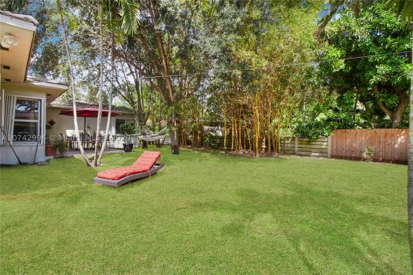 Miami Shores Manor, 9153 NW 1st Ave, Miami Shores, Florida 33150, image 2