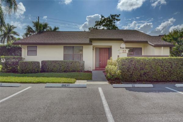 Strathmore Gate, 22 Black Birch Ct, Royal Palm Beach, Florida 33411, image 2