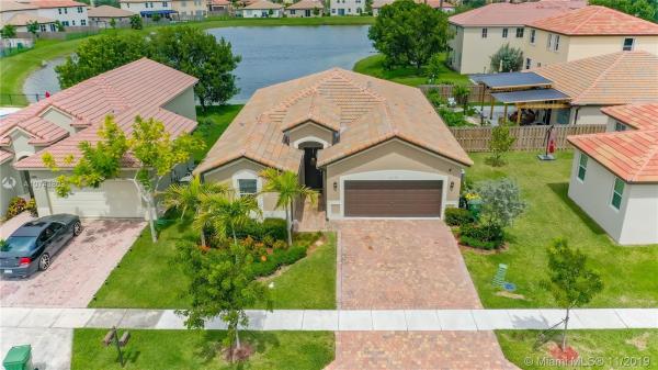 Ventanas At Homestead, 2179 SE 2nd St, Homestead, Florida 33033, image 2