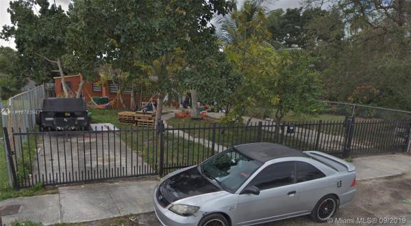 Greenacres, 2126 NW 44th St, Brownsville, Florida 33142, image 2
