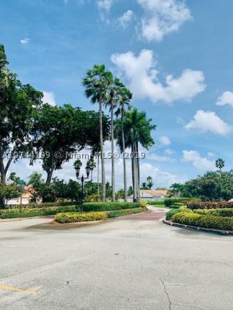 Harbour At The Moors, 6126 NW 181st Terr Cir W, Country Club, Florida 33015, image 3
