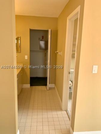 Harbour At The Moors, 6126 NW 181st Terr Cir W, Country Club, Florida 33015, image 2