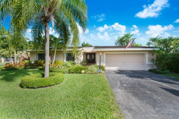 Calusa Club Estates, 9441 E Calusa Club Dr, The Crossings, Florida 33186, image 2
