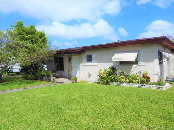 Breezy Acres, 9435/9437 SW 39th St, Westchester, Florida 33165, image 2