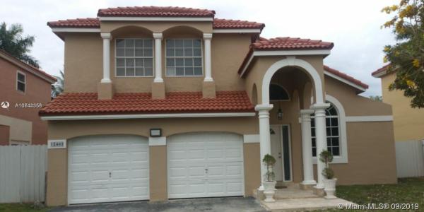 Lake Pointe, 12465 NW 7th St, Tamiami, Florida 33182, image 2