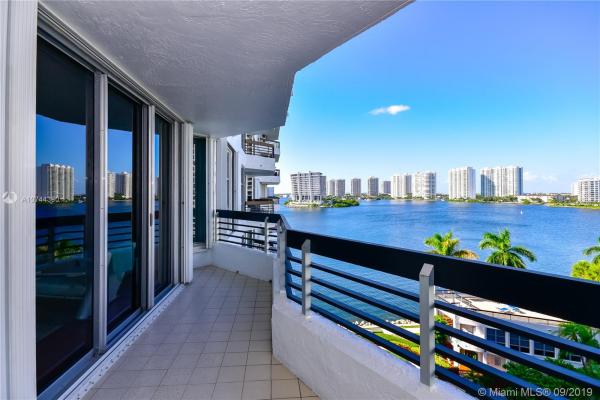 Mystic Pointe Tower 300, Aventura, Florida 33180, image 2