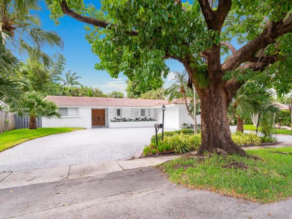 County Squire Estates, 2433 NE 202nd St, Ojus, Florida 33180, image 2