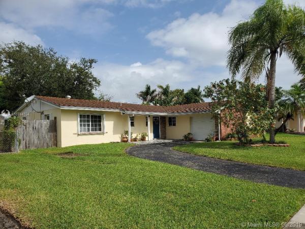 Bel Aire, 19620 Sterling Dr, Cutler Bay, Florida 33157, image 2