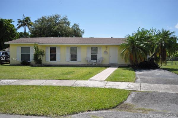 Bel Aire, 18571 SW 93rd Ave, Cutler Bay, Florida 33157, image 2