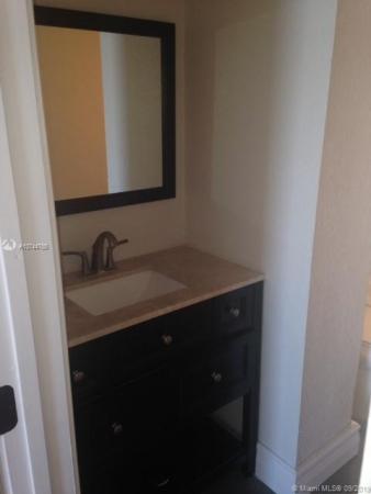 Vecino Del Mar, 2350 NE 135th St #1505, North Miami, Florida 33181, image 2