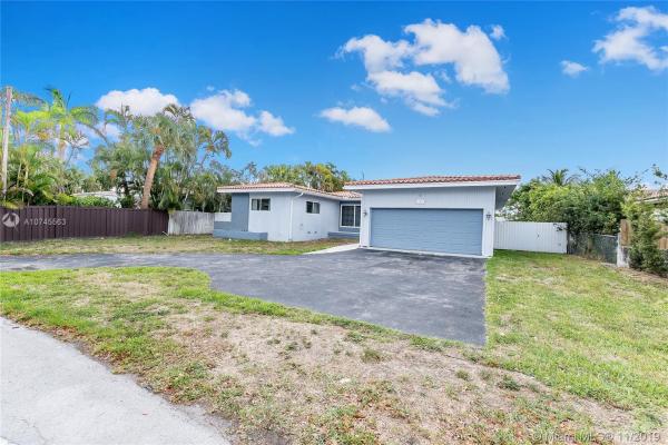 Sans Souci Estates, 11670 Canal Dr, North Miami, Florida 33181, image 2