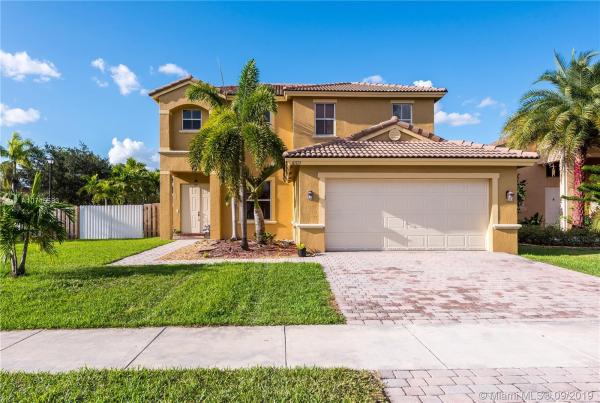 Spicewood, 10713 SW 239th Ter, Princeton, Florida 33032, image 2