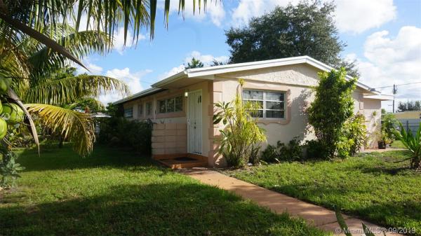 Carol City Gardens, 4421 NW 191st St, Miami Gardens, Florida 33055, image 2