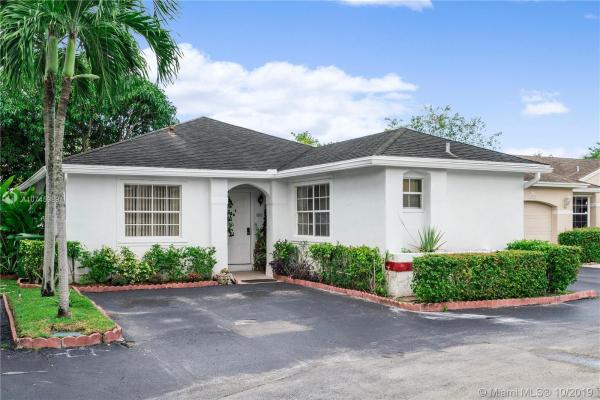 The Provinces Of Pierpointe At Pembroke Lakes, 11771 NW 12th St, Pembroke Pines, Florida 33026, image 2