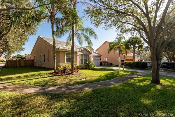 Ambassador Pointe, 10621 London St, Cooper City, Florida 33026, image 2