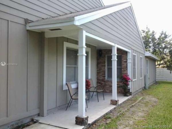 Hickory Lane Country Villas At Country Walk, 14414 SW 143rd Ct #14414, Country Walk, Florida 33186, image 2