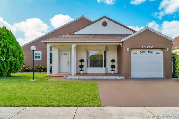American Homes, 14360 SW 155th Ter, Richmond West, Florida 33177, image 2