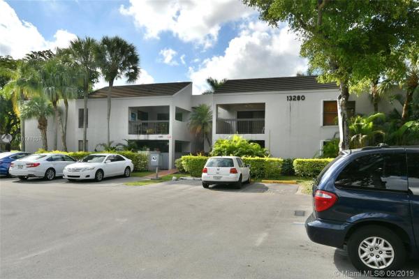 Calusa Club Village, 13280 SW 88th Ln #B202, The Crossings, Florida 33186, image 2
